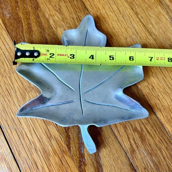 Vintage Canadian Maple Leaf Small Catch-All Trinket Dish - Picture 6 of 6